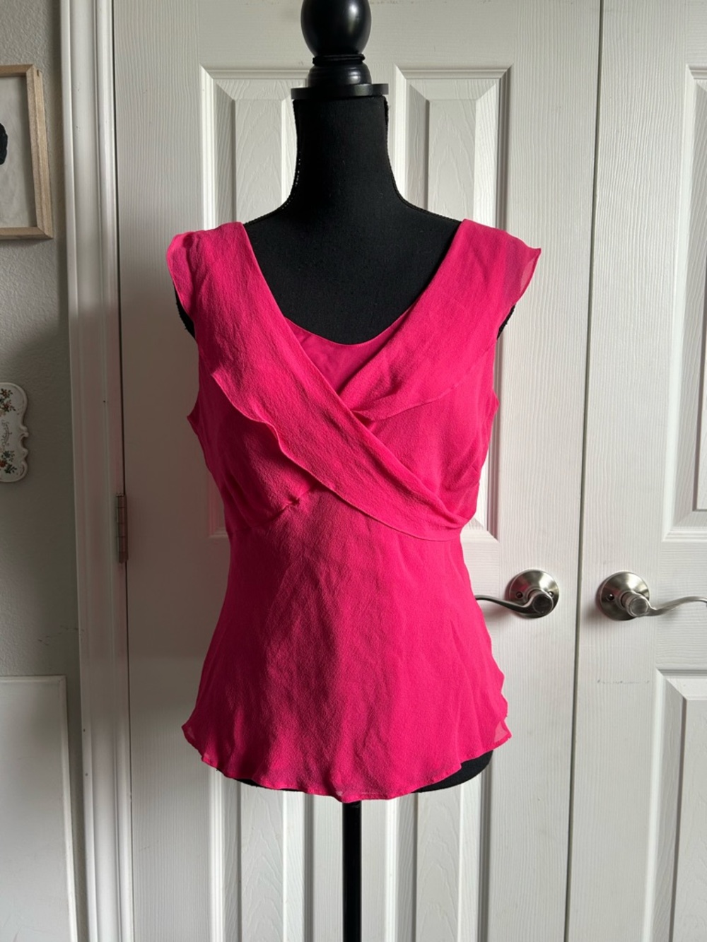 Harold's Fuchsia Sleeveless Wrap-Front Sleeveless Blouse 100% silk